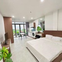 Căn Hộ Ban Công View Thoáng Ngay Cạnh Bến Nghé , Cầu Calmette