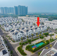 Bán Biệt Thự Nhìn Ra Hồ Và Công Viên,Diện Tích200M2 Giá Bán 30 Tỷ, Đường Thành Trung. Liên Hệ: 0913790655