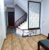 Bán Nhà 5 Tầng, 40M2, Ngõ Thông, Oto Đỗ Cửa, Vị Trí Đắc Địa, Quận Hà Đông, Giá Chỉ 3,6X Tỷ