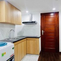 Căn Hộ 1 Ngủ, 40M2, Full Nội Thất, Ban Công Rộng, View Hồ Ngọc Khánh, Hệ Thống Pccc Đầy Đủ