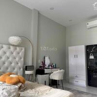 HOT!! Chỉ 6.5 tỷ TL_Bán nhà mới 2 Tầng ở ngay Khu Bàu Cát_ DT: 42m2. Xe hơi tới nhà