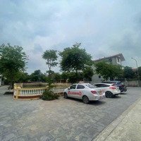 Nhỉnh 2 Tỷ Có Ngay Mảnh Đất Vuông Vắn, View Check Hồ Điều Hoà Thoáng Mát, Dân Trí Cao