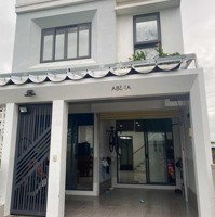 Bán Rẻ Nhà 1 Trệt 1 Lầu 122M2 Đường Nhựa 8M Hoàng Phan Thái, Bình Chánh Giá Bán 3.850 Tỷ. Liên Hệ: 0901554119