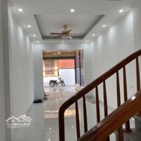 Bán Nhà Ngũ Hiệp 70M2 4Tầng Có Ô Chờ Thang Máy 4,8 Tỷ