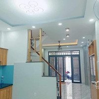 Bán Nhà 2 Lầu Ngay Ub Tân Chánh Hiệp Q12 4X8M Srhẽm Xe Hơi Giá Bán 2Ty500 Tl. Liên Hệ: 0327.570.755