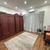 Nhà Đẹp Chủ Xây Phố Văn Cao - Trung Tâm Ba Đình - 2P Ra Hồ Tây Lộng Gió