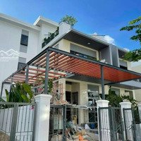 Giá Siêu Rẻ Căn Nhà Phố Đã Bàn Giao Nhà Diện Tích 220M2 ( 38 Triệu/M2), Vị Trí Cực Đẹp, Nhận Nhà Ngay