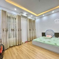 Hiếm! Kinh Doanh, Ô Tô Qua Phố Vương Thừa Vũ,Mặt Tiền9.7M, 50M X 5T, Chỉ 6.8 Tỷ