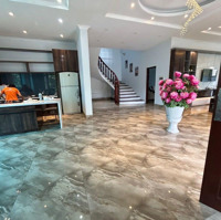 Chính Chủ Cần Cho Thuê Nhà Biệt Thự Vilas 500M2 View Hồ Ở Thạch Thất.