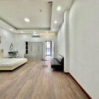 Khai Trương Căn Hộ 1 Phòng Ngủ - Balcon- Máy Giặt Riêng- 65M2 - Ngay Cầu Lê Văn Sỹ, Ramana Hotel Q3