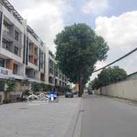 Nhà C4 Đức Giang, Long Biên, Diện Tích: 77M2, Mt5.4M, Ô Tô Kd, 16.8 Tỷ Long Biên. Liên Hệ: 0886743366