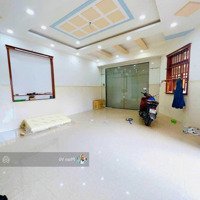 Nhà Gần Bigc Go. 3P Ngủ, 3 Wc, San Xe Hơi. Giá: 9 Triệuiu. Liên Hệ: 0909.290.286