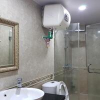 Cho thuê căn hộ giá rẻ rộng 65m2 tại Đường Bưởi, Ba Đình, 1PN, đủ đồ