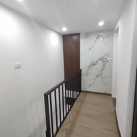 Chính Chủ Bán Căn Hộ Tập Thể Duplex Thành Công - Ba Đình, 4 Ngủ, 110M2, Ô Tô Đỗ, Cực Thoáng Sáng