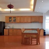 Cho thuê căn hộ thoáng rộng 120m2, 2PN, 2WC tại Tô Ngọc Vân, Tây Hồ, đủ đồ