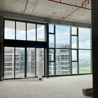 Bán Căn Loft 4 Phòng Ngủ 300M2 The Opera, Tầng Cao, View Sông Và Trung Tâm Q1