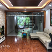 Cho Thuê Nhà Khu Đô Thị Trung Hòa, Đất 90M2 Xd 75M2 * 5T Chia Phòng, Giá Bán 35 Triệu, Liên Hệ: 0968120493