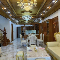 Cho Thuê Villa Ngang 8M, 95B Trần Quốc Thảo, Quận 3