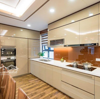 Bán Căn Hộ 95M2 Tòa 259 Yên Hòa, Gần Trần Kim Xuyến, 3 Ngủ, Full Nội Thất Giá: 4.X Tỷ Bé Xíu