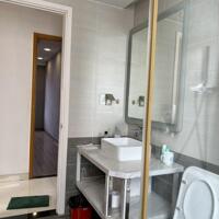 Cho Thuê Căn hộ Kingston , 3PN , 2WC ,120m2 ,Căn Góc , Full Nội Thất , Có Xuất Gửi Ôto Giá : 28 triệu / tháng