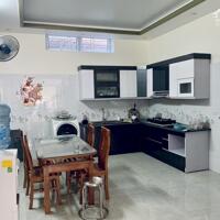 Cho thuê nhà Văn Cao, 5 ngủ khép kín, DT: 60m2 x 4 tầng.