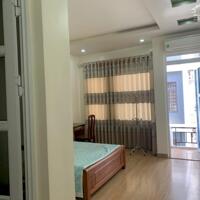 Cho thuê nhà Văn Cao, 5 ngủ khép kín, DT: 60m2 x 4 tầng.