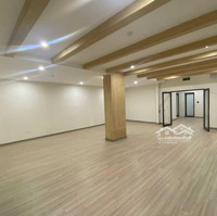 Cho Thuê Nhà Mặt Phố Nguyên Hồng 120M2 X 5T,Mặt Tiền8M Giá Bán 100 Triệu Thông Sàn. Thang Máy. Nhận Nhà Luôn