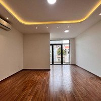 Cho Thuê Nhà Phố Kdc Himlam Q7 Vị Trí Đẹp, Tk Chuẩn Vp, Có Tm Giá: 55 Triệu Liên Hệ: 0908935765