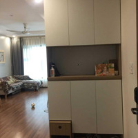 Chủ Nhà Cần Bán Gấp Giảm Ngay 50 Tr Căn 2 Phòng Ngủ 70M2, Hướng Nam , View Hồ Liên Hệ:0977986243