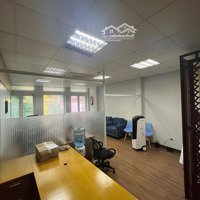 Cho Thuê Văn Phòng Linh Lang - 40M2 - Thang Máy - Tiêu Chuẩn Pccc - Giá Bán 11 Triệu/ Tháng