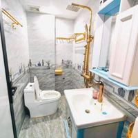 Nhà Dân Xâydiện Tích60M2 Xây 4 Tầng Kiên Cố, Giá Chỉ 100 Triệu/ M2 Cả Nhà Và Đất Quá Rẻ Nhanh Tay Thôi