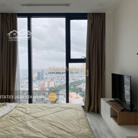 Cho Thuê Vinhomes Golden River 2 Phòng Ngủvòng Cung View Landmark 81, 80M2 Tầng Cao, Đang Trống