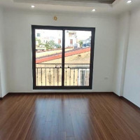 Nhà Đẹp Đông Thiên Hiếm, Nhanh Tay Mới Kịp! 40M2 Giá Chào 5,9 Tỷ, Sân Trước Nhà Rộng Thênh Thang