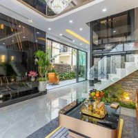 Bán Gấp Villa Sân Vườn, Shophouse Thời Đại - Vin Ocp3 - 105M2 - 10,5 Tỷ - Miễn Trung Gian