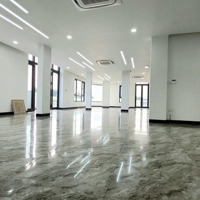 Cho Thuê Nhà Mặt Phố Trấn Vũ , 80M2 X 1,5 Tâng View Hồ , Giá Chỉ 27 Triệu