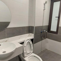 Chính Chủ Bán Nhà 5 Tầng 40 M2, 6 Phòng Ngủ 4 Wc Phố Nguyễn Văn Linh, Sổ Đỏ Chuẩn, Giá Chỉ 5.5 Tỷ