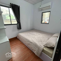 Căn Hộ 2 Phòng Ngủ60M2, Ban Công Lớn, Full Nội Thất, Nguyễn Văn Thương, Gần Ngã Tư Hàng Xanh