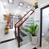 Nhà Quận 10 Đẹp Full Nội Thất - Dtsd 90M2