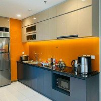 Cần Bán Căn Hộ The Gold View Q.4 80M2, 2 Phòng Ngủ 2 Vệ Sinh Full Nội Thất Giá Bán 4,7 Tỷ Liên Hệ: 0939586674 Thanh Tùng