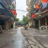 Bán Đất Hai Bà Trưng , Phố Vĩnh Tuy , Ngõ Ô Tô Tránh Nhau , Kinh Doanh Sầm Uất , Chưa Đến 200 Triệu/M2