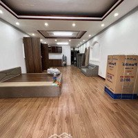 Cho Thuê Chdv Ngay Q5, Phòng Rộng 50M2 Bancol Full Nội Thất Mới