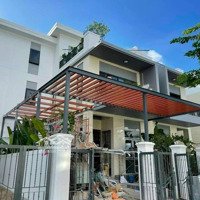 Giá Siêu Rẻ Căn Nhà Phố Đã Bàn Giao Nhà Diện Tích 220M2 ( 38 Triệu/M2), Vị Trí Cực Đẹp, Nhận Nhà Ngay