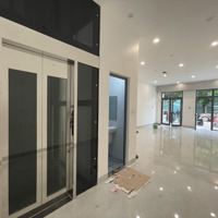 Cho Thuê Biệt Thự Mặt Đại Lộ 5 Tầng Mỗi Sàn 120M2 Full Nội Thất Cơ Bản Làm Văn Phòng, Giá Chỉ 40 Triệu