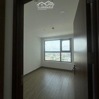 Căn Góc Happy One Central 75M2 Giá Thuê 7. 5 Triệu/Th Có Rèm, Máy Lạnh, Bếp, View Hồ Bơi