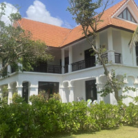 Cc Bán Gấp Biệt Thự Mặt Biển Furama Villa Resort Đà Nẵng 3 Phòng Ngủ25 Tỷ, 1Căn Duy Nhất. Cho Thuê 200 Triệu