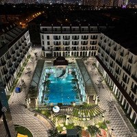 Căn Góc 3 Phòng Ngủ141M2 View Bể Bơi - 11.X Tỷ Rẻ Nhất Trục + Sunshine Golden River Tây Hồ