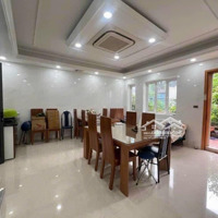 Siêu Phẩm Phố Hồng Tiến - Nguyễn Văn Cừ 130M2 Dân Xây 5 Tầng Thang Máy, Giá Bán 18 Tỷ Full Nội Thất