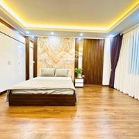 Nhà Đẹp Phạm Văn Đồng, Có Thể Cho Thuê Hoặc Kinh Doanh, Ôtô 7 Chỗ Đỗ Cửa, 5T 40M2 Chỉ Nhỉnh 8 Tỷ