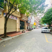 Hạ Sốc 4 Tỷ. Bán Nhà Phố Nguyễn Khang - Trung Hoà, 135M2 Xmặt Tiền8M. 29.5 Tỷ, Ô Tô Tránh, Kinh Doanh.