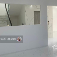 Bán Gấp Nhà Góc 2 Mặt Tiền Calmette Quận .Ngang 8M-7Tầng Thang Máy -Hđ Thuê Cao.gọi Ngay 0932723936